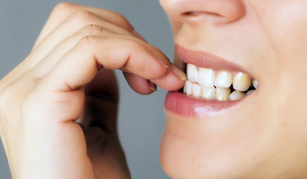 برای درمان ناخن جویدن چه کنیم برای درمان ناخن جویدن چه کنیم